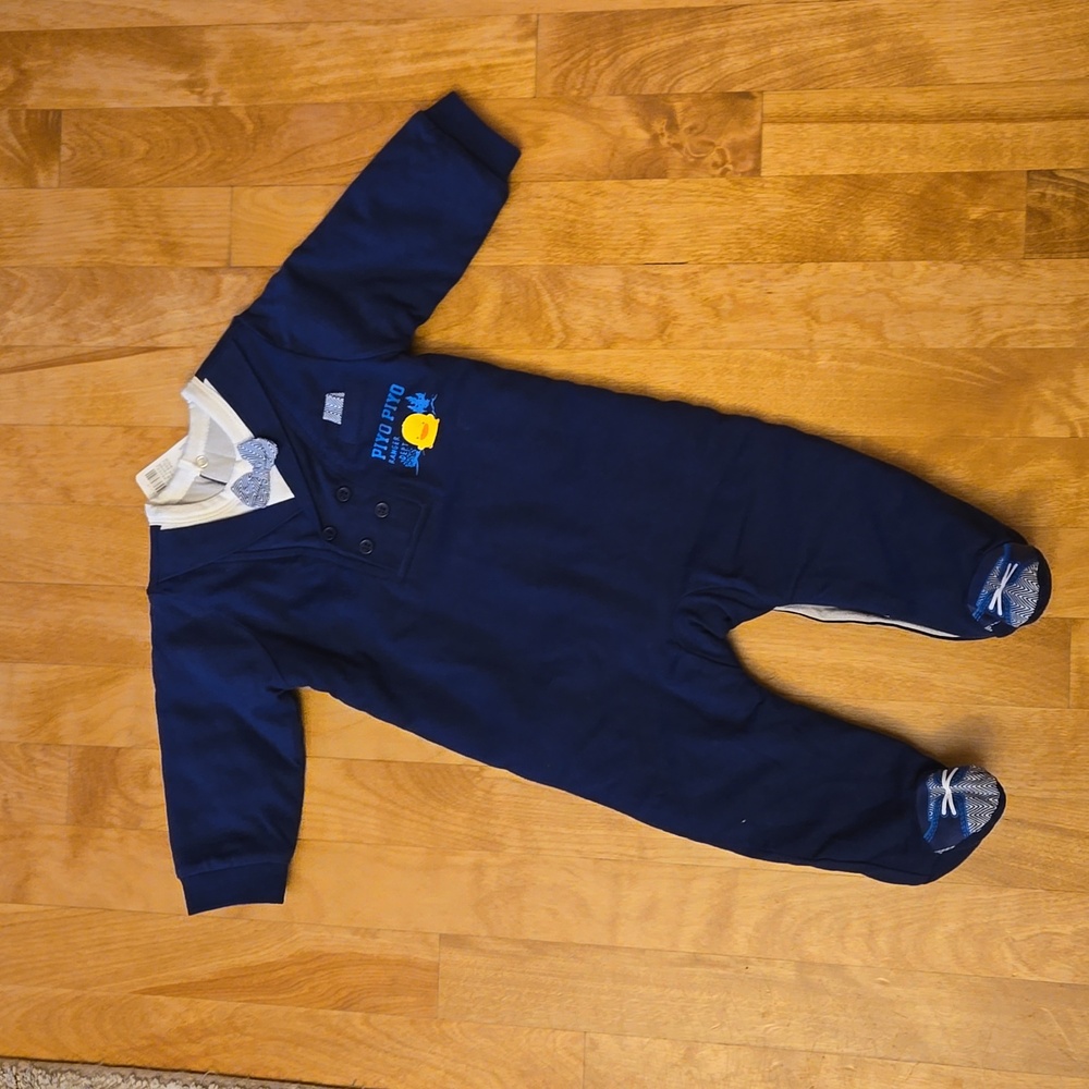 Cute one piece baby outfit size 0-6M